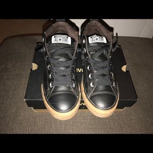 Converse Allstar street mid big kid 5.5 black NEW IN BOX!
